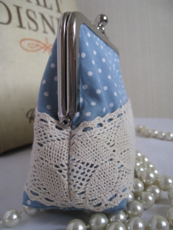 Polka dot / Side view